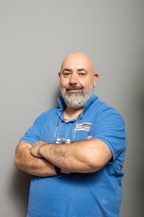 Tony Casciano - fondatore e odontotecnico